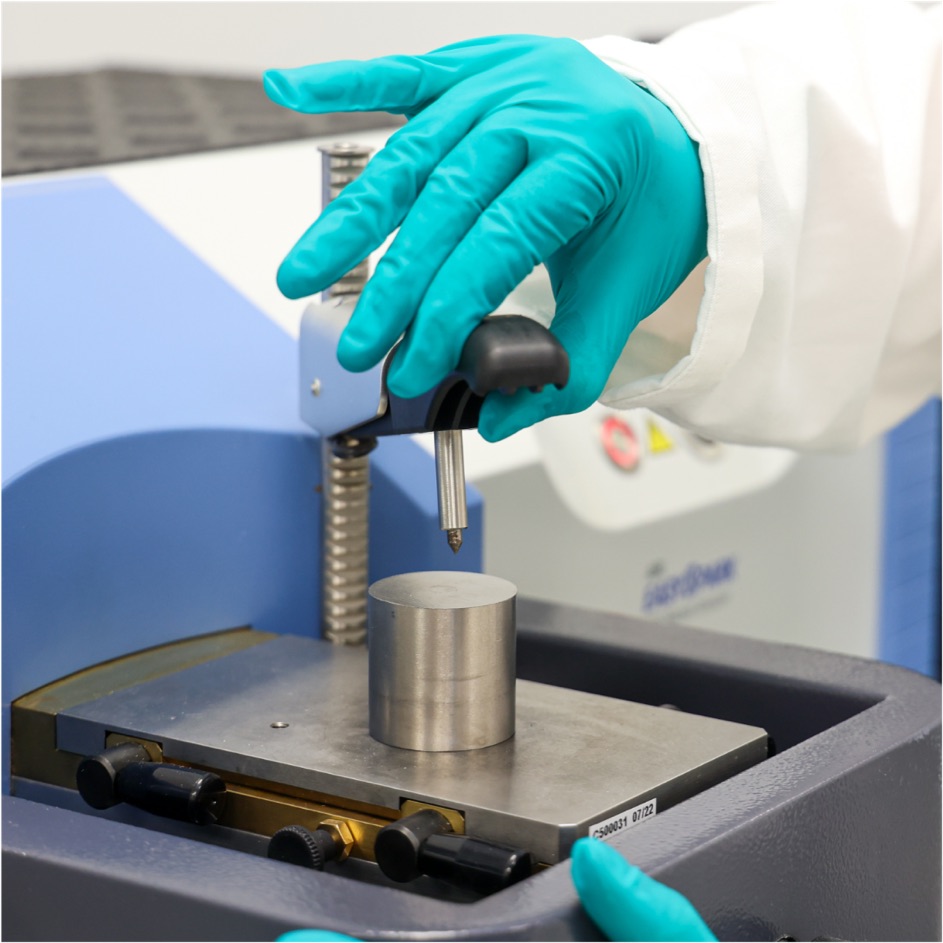 Spectromètre à étincelle